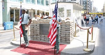 Checkpoint Charlie e a divisão da Alemanha Checkpoint Charlie e a divisão da Alemanha