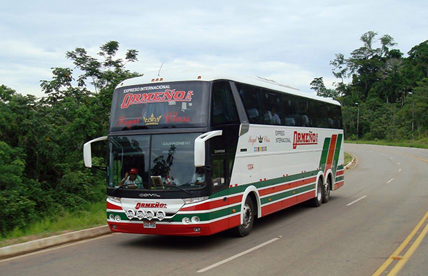 ônibus no Peru