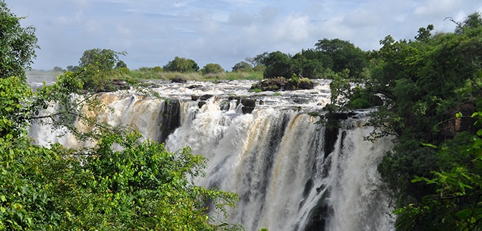 Um passeio por Victoria Falls, na Zâmbia