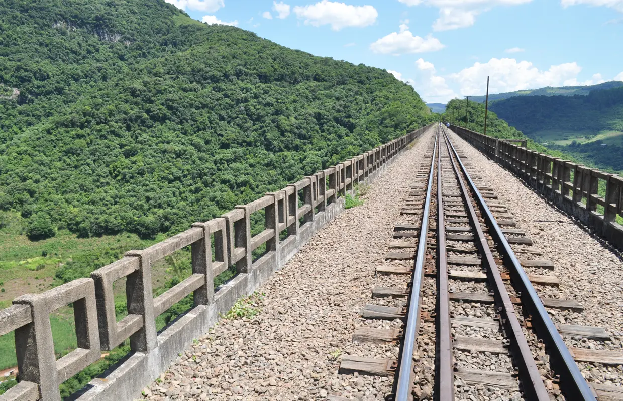 Viaduto 13: conheça o maior viaduto brasileiro e o mais alto das Américas