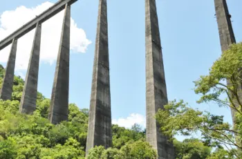 Viaduto 13