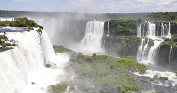 5 coisas imperdíveis para fazer em Foz do Iguaçu: das cataratas ao Paraguai