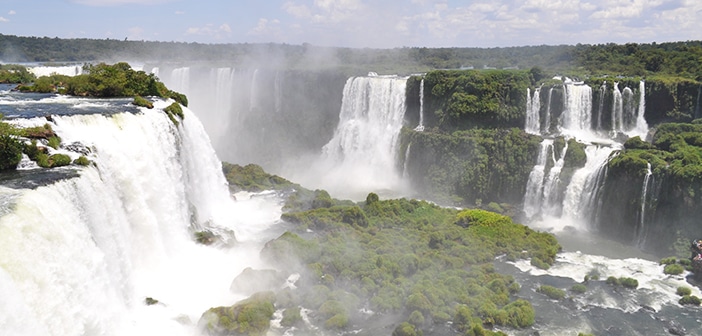 5 coisas imperdíveis para fazer em Foz do Iguaçu: das cataratas ao Paraguai