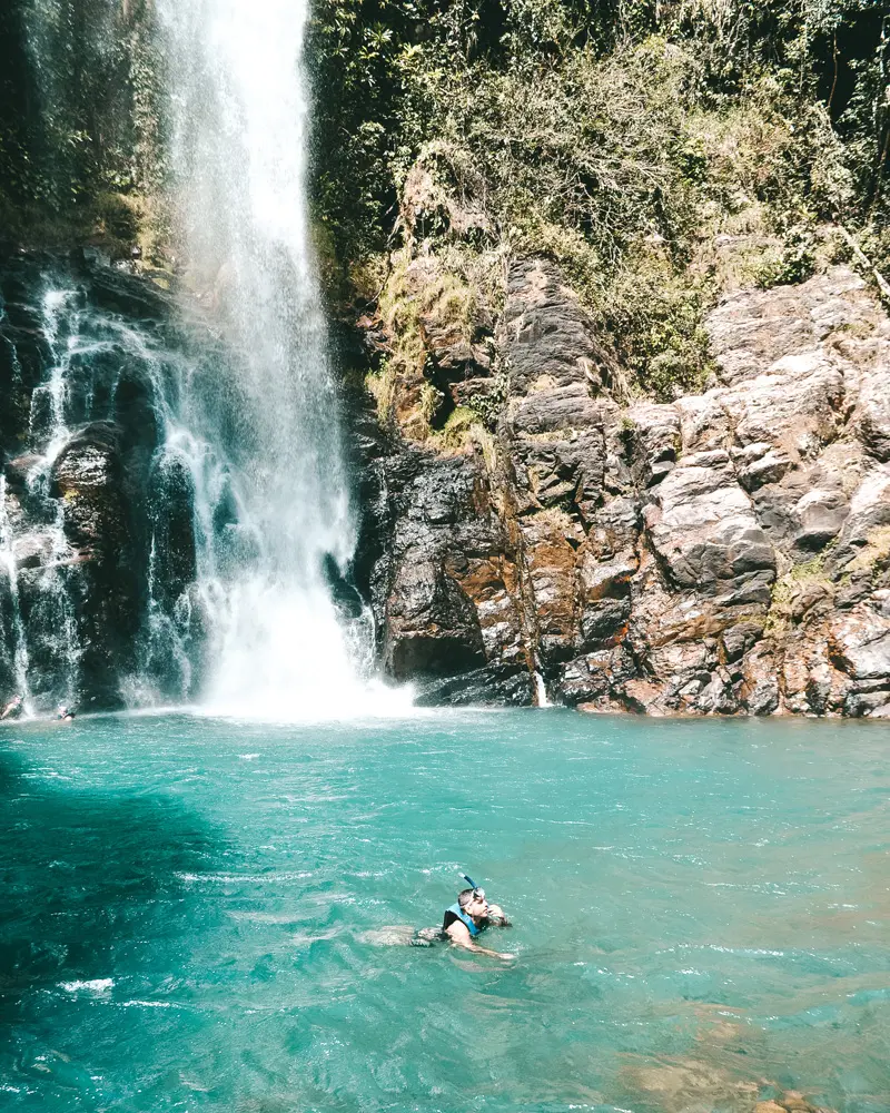 Cachoeira da Serra Azul, em Nobres: