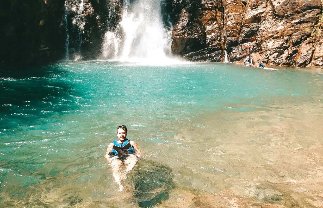 Cachoeira da Serra Azul, em Nobres: