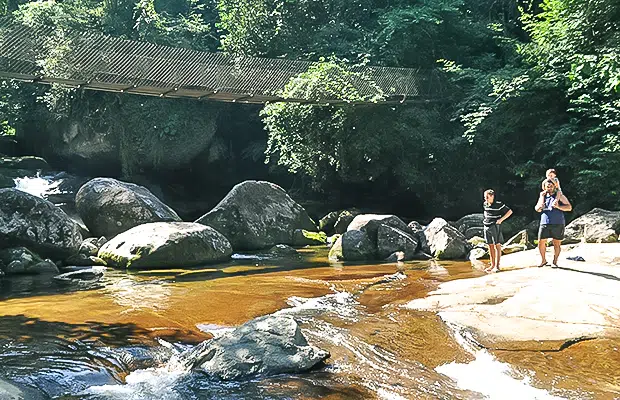 Trilha da Cachoeira da Lage