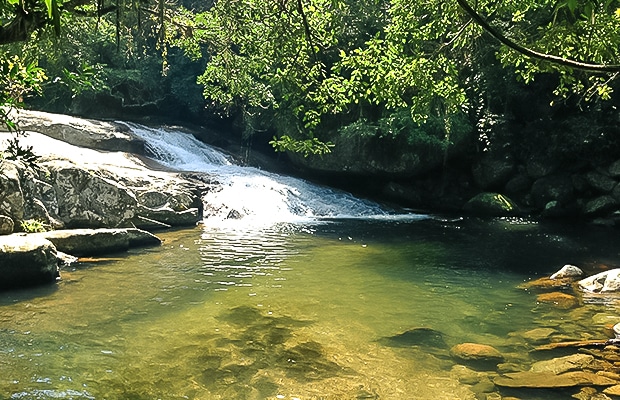 Trilha da Cachoeira da Lage