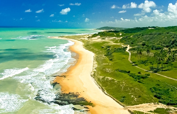 Praia do Sagi, em Baía Formosa: paraíso do Rio Grande do Norte