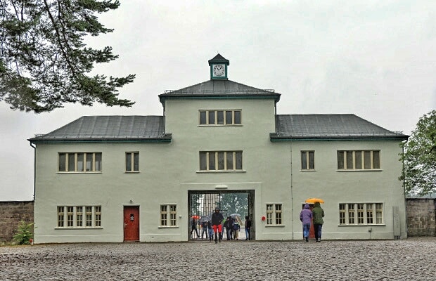 Como é a visita a Sachsenhausen