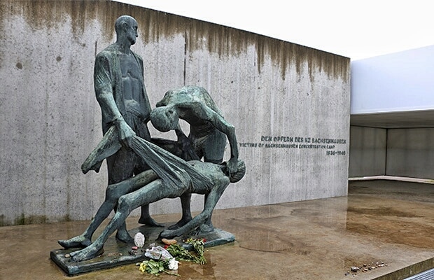 Como é a visita a Sachsenhausen