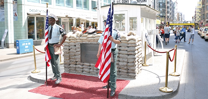 Checkpoint Charlie e a divisão da Alemanha