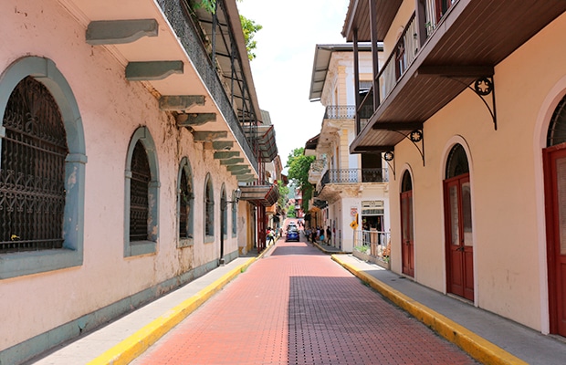 Casco Viejo: um dia no Panamá