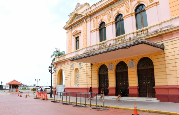 Casco Viejo: um dia no Panamá