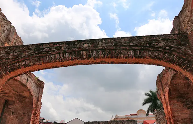 Casco Viejo: um dia no Panamá