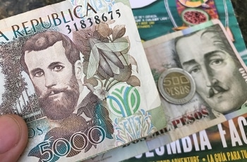 Dinheiro na Colômbia: câmbio, saque e taxas