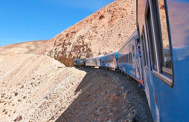 Trem para as Nuvens: uma viagem de Salta para o céu