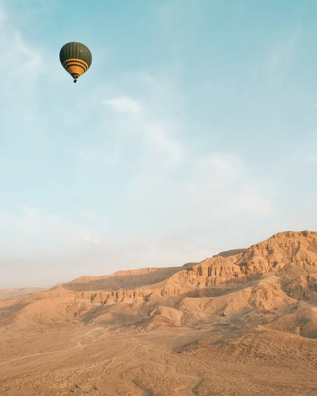 Passeio de balão no Egito