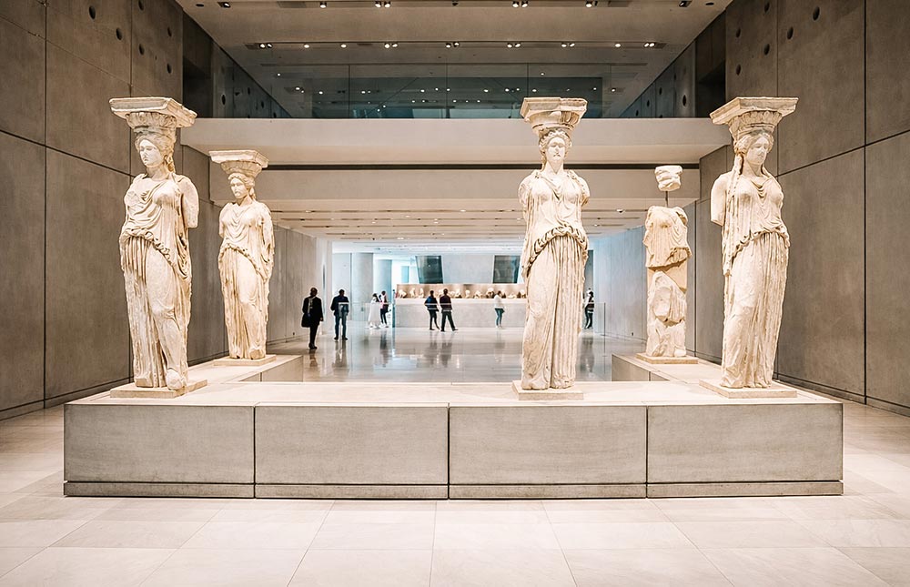 Cariátides originais no Museu da Acrópole de Atenas