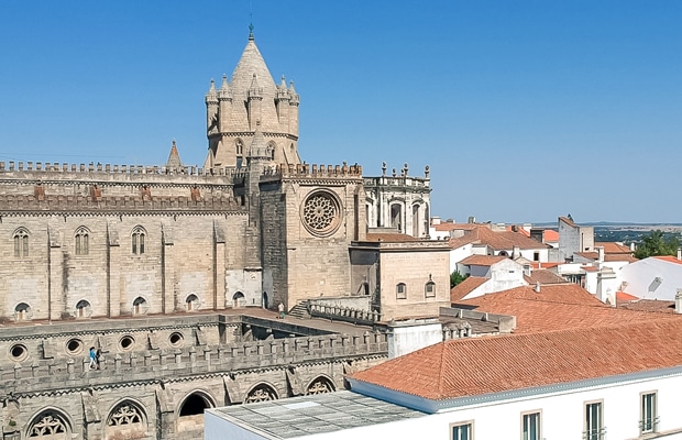 Onde ficar em Évora: melhores hotéis, hostels e apartamentos – com preços